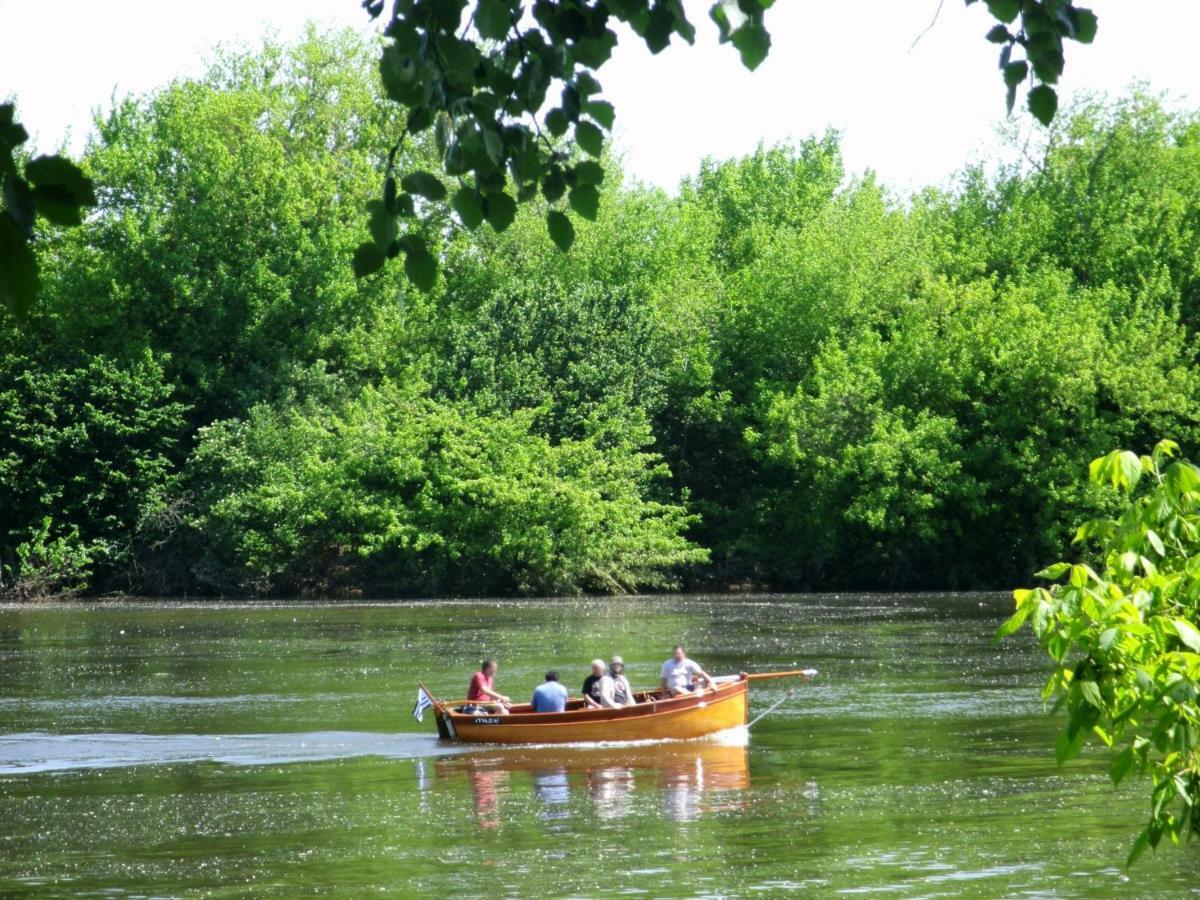 Le Bord De L'Eau Studio Appartamento Sainte-Terre Esterno foto